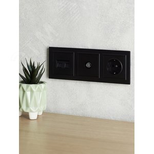 Рамка IEK BRITE 3 поста черный