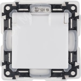 Legrand Valena L-A 753119 механизм розетки с крышкой